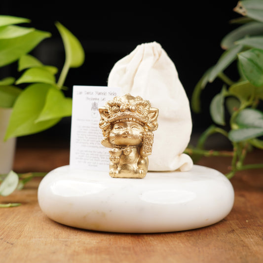 gold lion dance lucky cat for good luck and prosperity