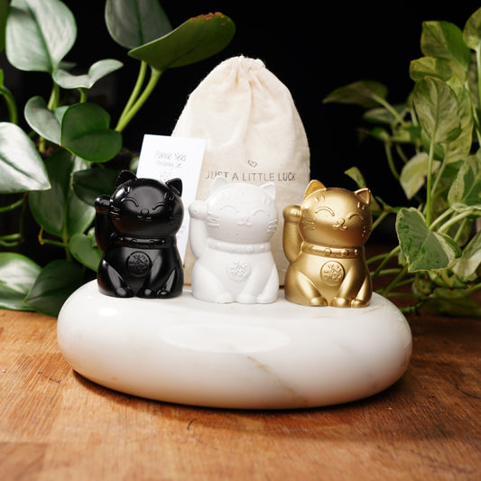 maneki neko lucky cat figurine set