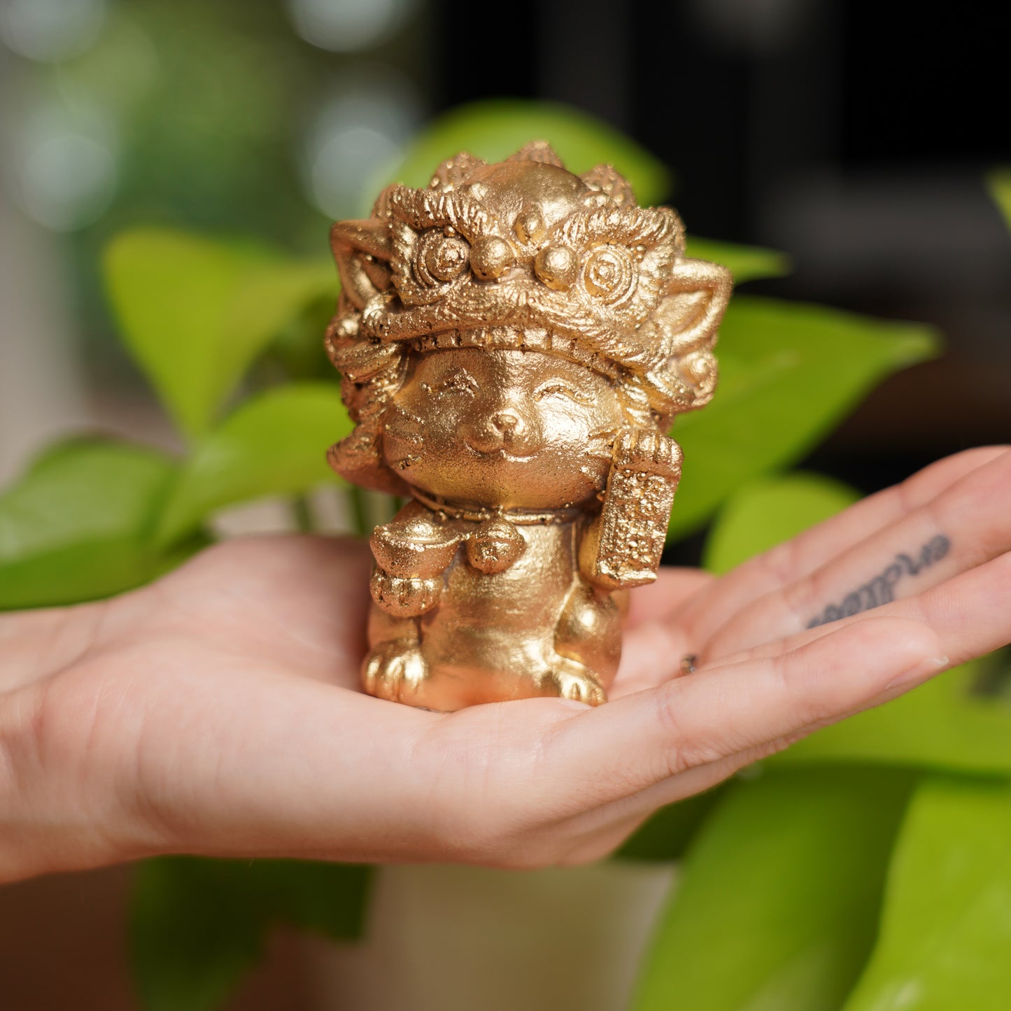 Gold Lucky Maneki Neko - Lion Dance