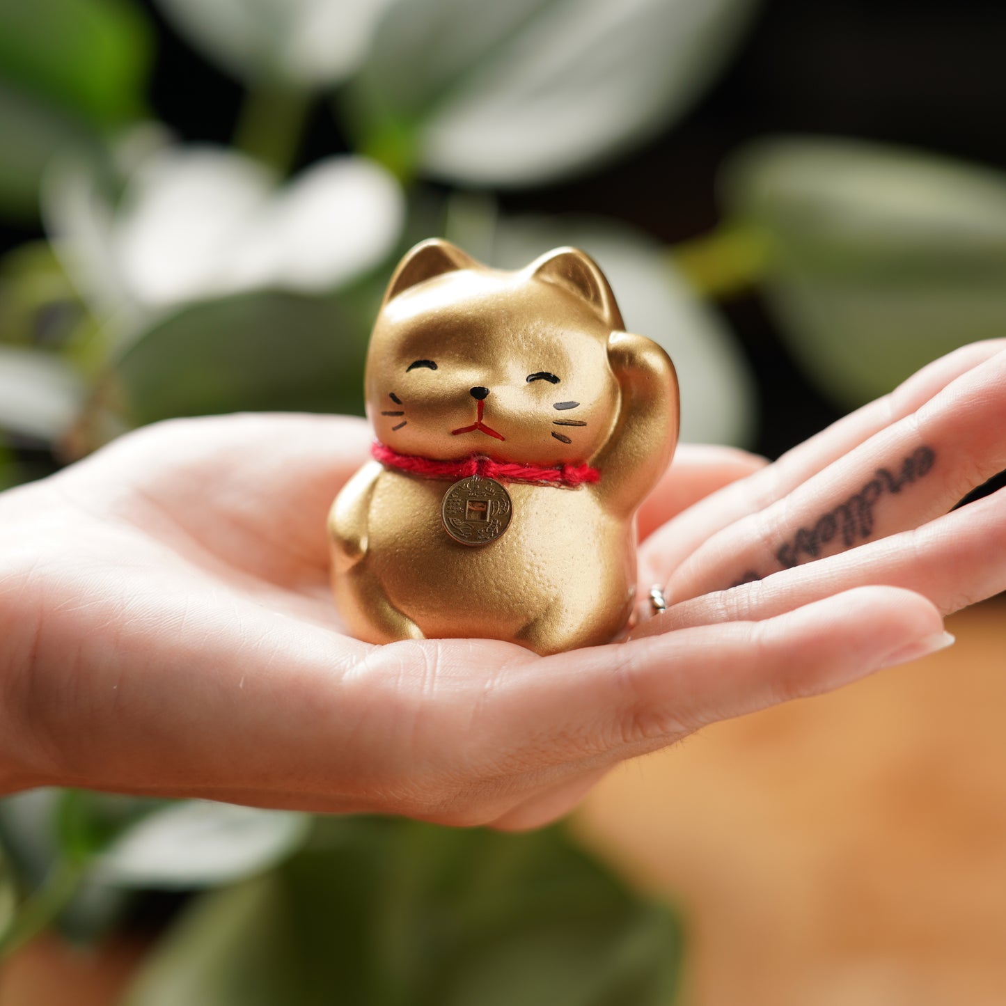 Gold Lucky Cat - Feng Shui Coin