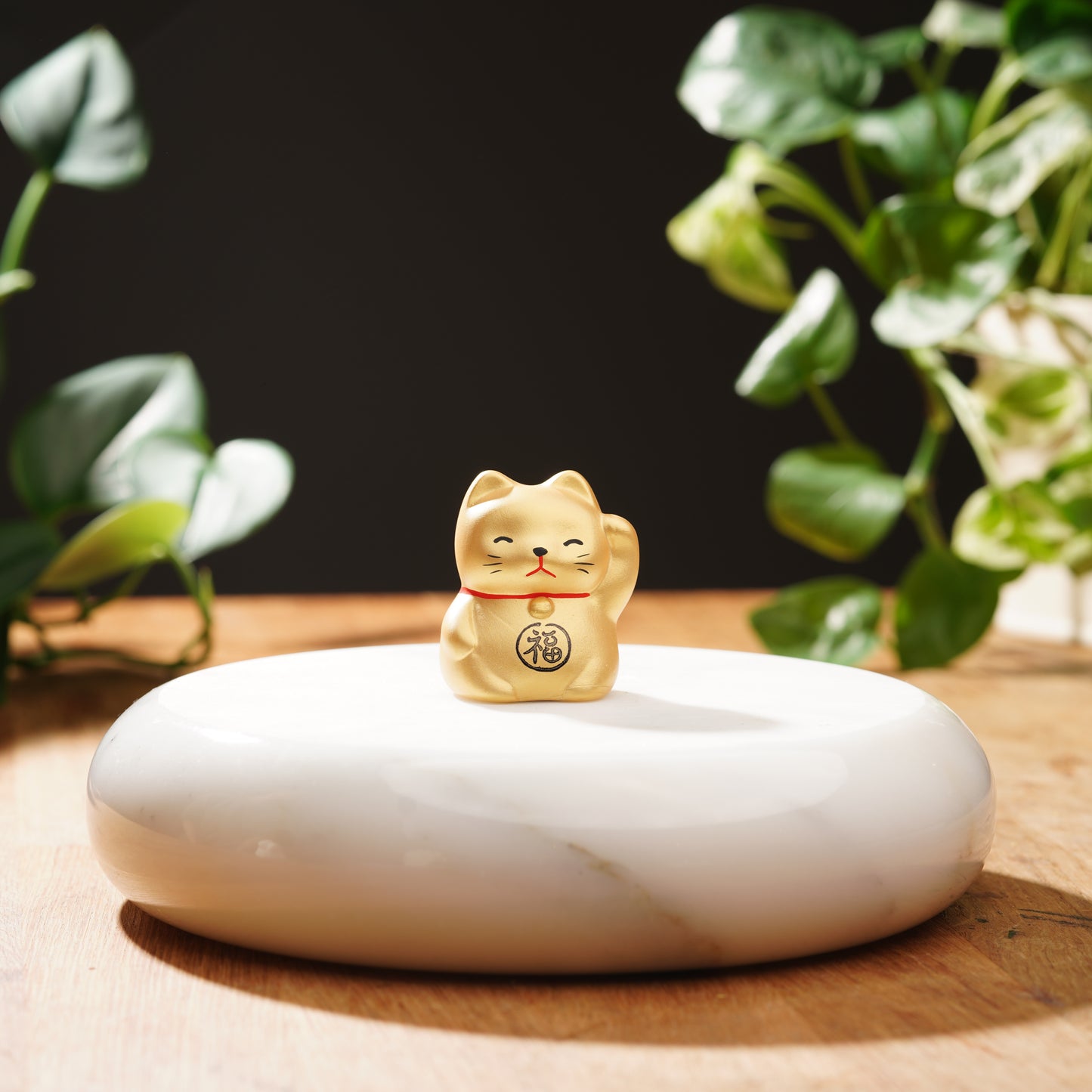 Gold Ceramic Maneki Neko- Lucky Cat For Wealth